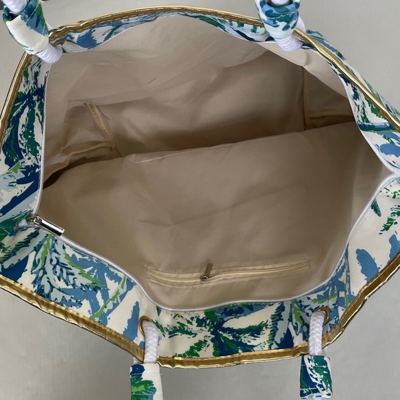 Top It Off Catalina Tote Bag Tropical Palm Print Tote Bag Blue and Green - Picture 13 of 15